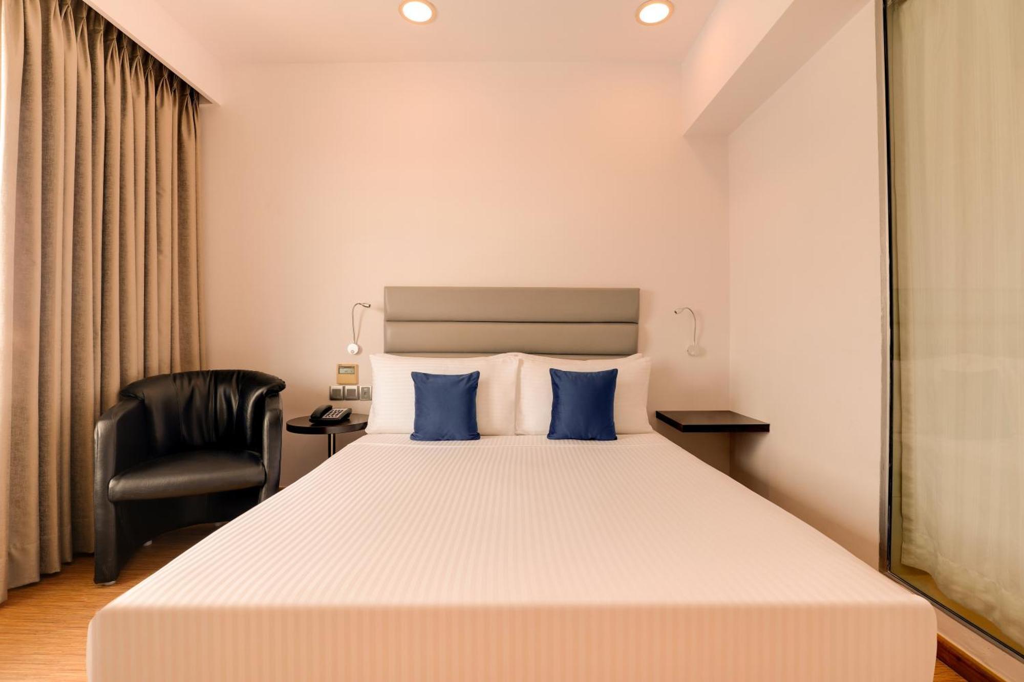 Keys Select By Lemon Tree Hotels, Hosur Road, Bengaluru Bagian luar foto