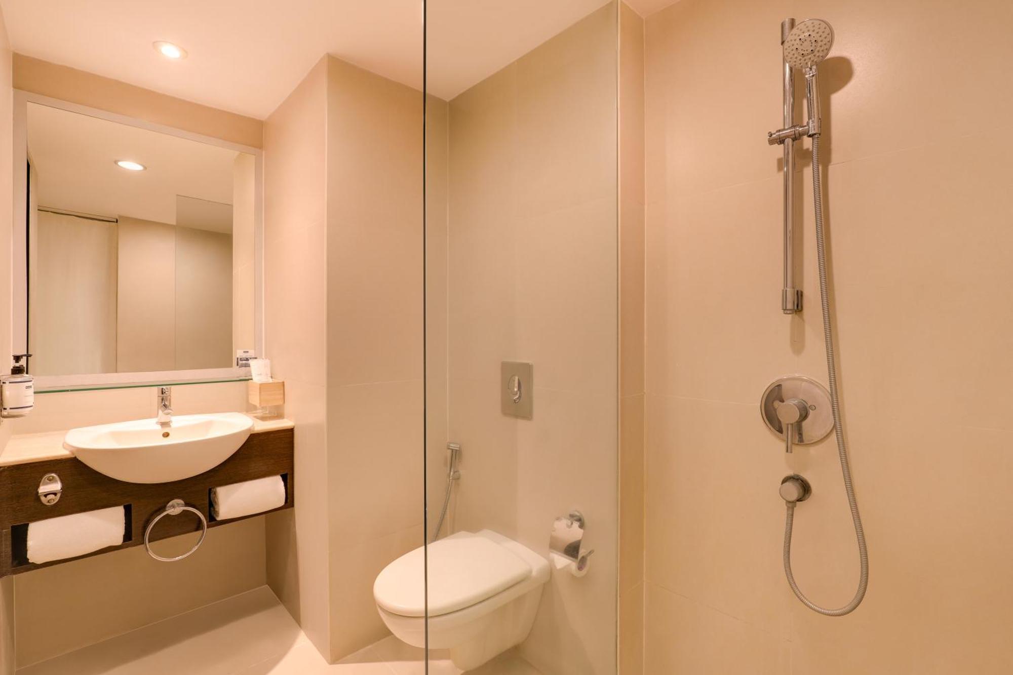 Keys Select By Lemon Tree Hotels, Hosur Road, Bengaluru Bagian luar foto