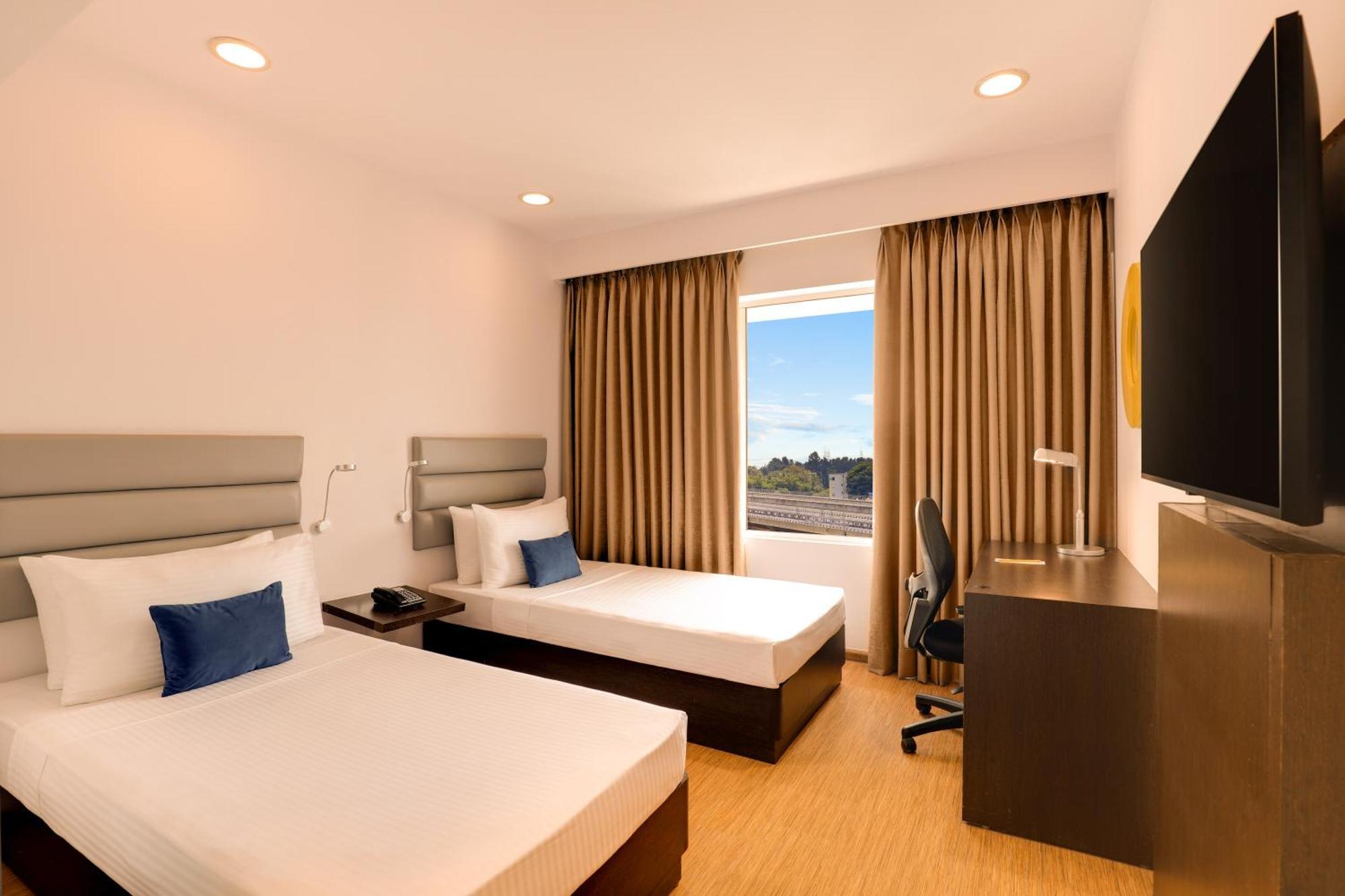 Keys Select By Lemon Tree Hotels, Hosur Road, Bengaluru Bagian luar foto